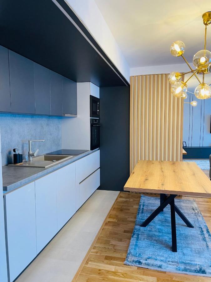 New Concept Included Garage Apartment Sarajevo Exterior photo
